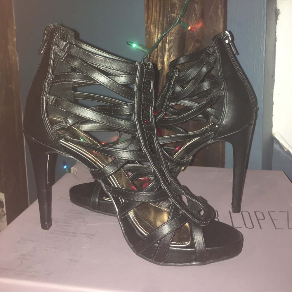 JLo Brand new, never worn black heels